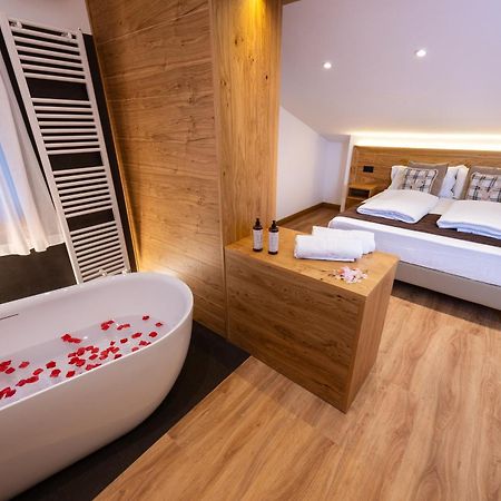 Hotel Iris Pescasseroli Eksteriør billede
