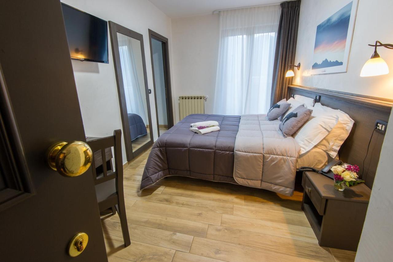 Hotel Iris Pescasseroli Eksteriør billede